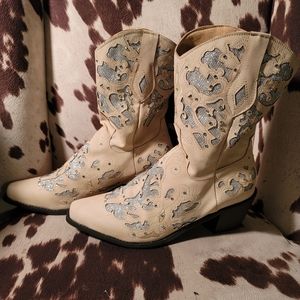 Sparkly cowgirl boots size 39